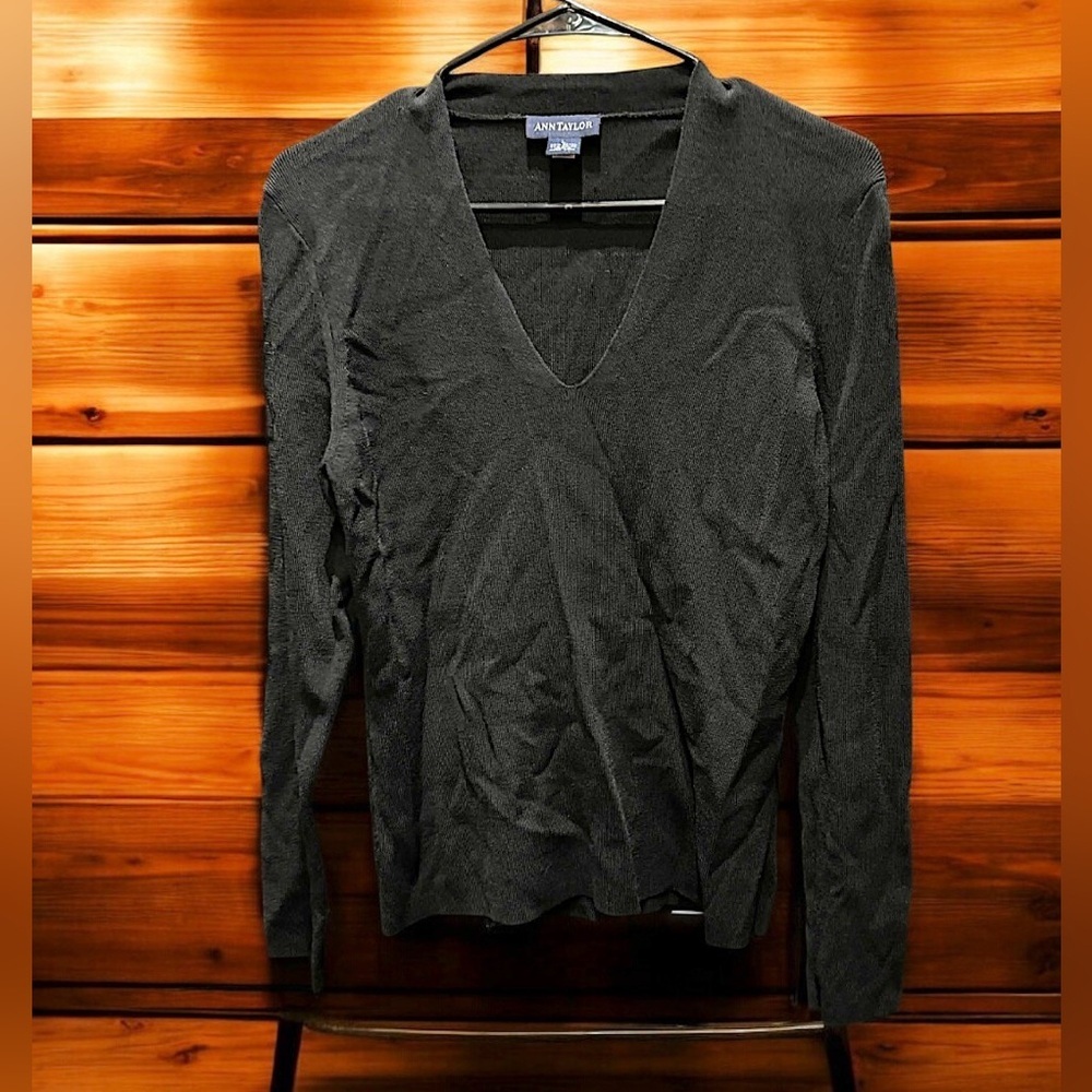 Ann Taylor Charcoal V-Neck Top LARGE